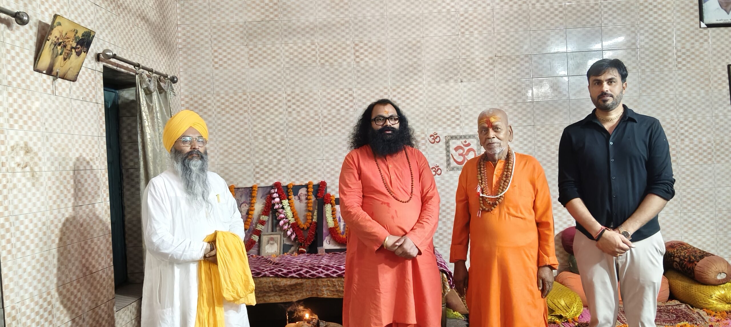 हरिद्वार में दीक्षा समारोह: गुरु-शिष्य परंपरा का भव्य एवं दिव्य आयोजन